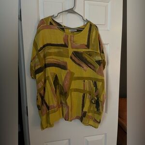 Chartreuse linen tunic top. Fits like XL. Vintage 90s. Geometric pattern.